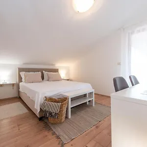 https://dora-rovinj.in-istria.net
